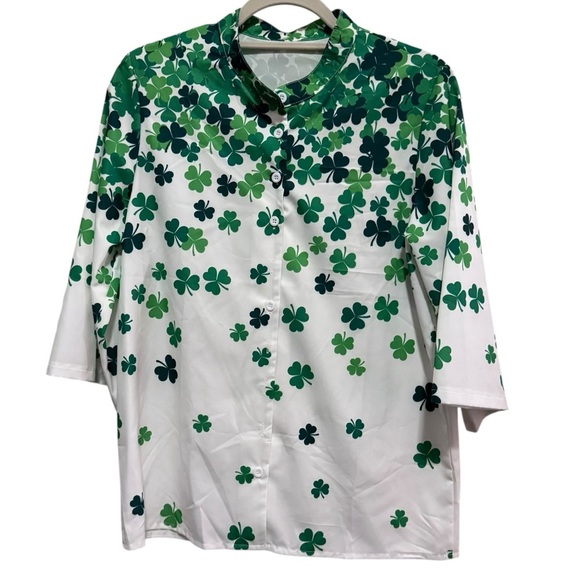 Tops - St Patrick’s Day - white tunic with green shamrocks - size M - NWOT